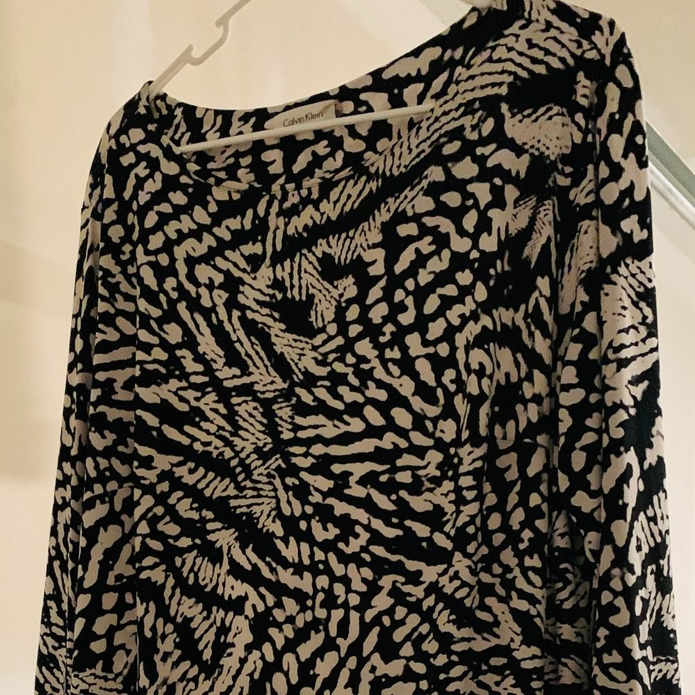 CALVIN KLEIN GEOMETRIC DESIGN DRESS